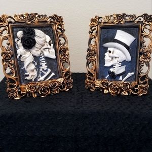 Skeleton lovers portraits